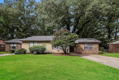 159 Hummingbird Ave #B Photo 1 159 Hummingbird Ave #B Photo 1