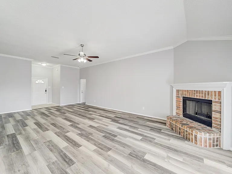 3300 Tommy Hays Dr — Photo 12