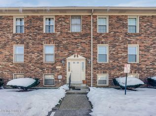 8132 Lake Ter APT F9, Louisville, KY
