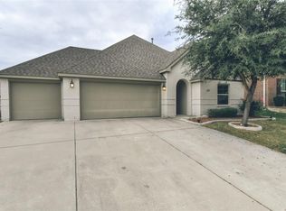 305 Goldfield Ln, Fort Worth, TX 76108