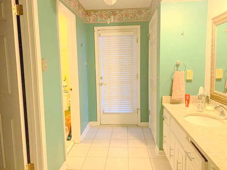 2050 Norcross Dr — Photo 8