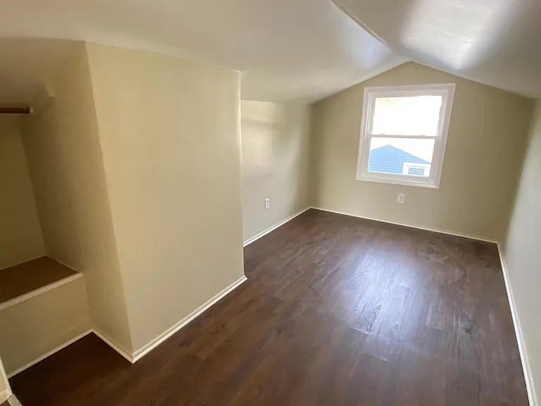 21726 Cedar St — Photo 19