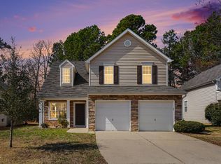 316 Valley Glen Dr, Morrisville, NC 27560