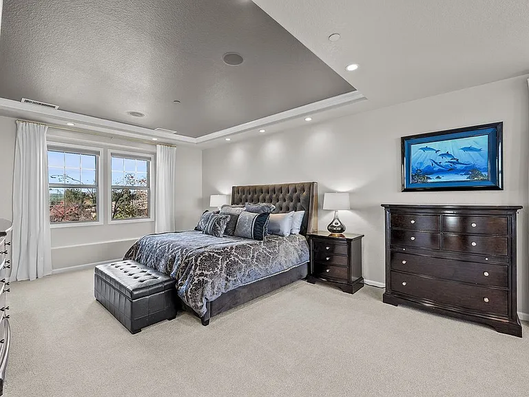 6258 Oxford Peak Ct — Photo 25