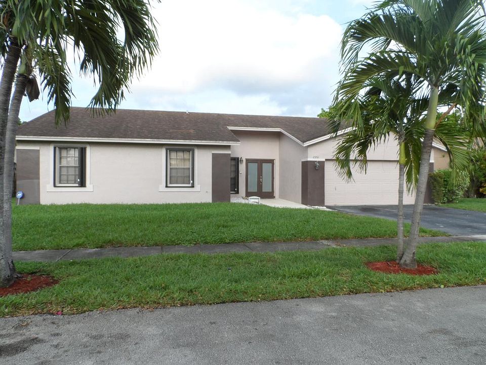 1st image of 6757 Ixora Dr