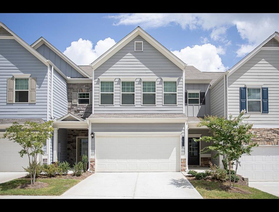 1st image of 141 Madison Bnd