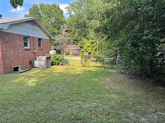 6th image of 1623 Gibson St