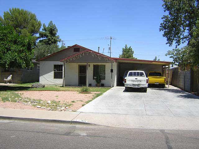 1st image of 1740 E PINCHOT Avenue