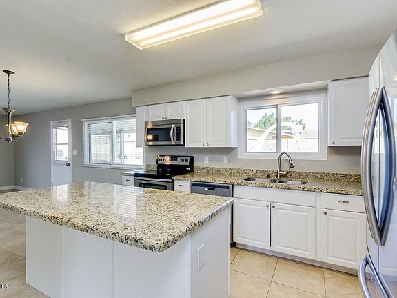 5th image of 1273 S Ironwood Dr