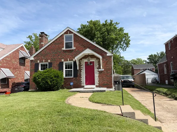 6833 Bartmer Ave, Saint Louis, MO 63130