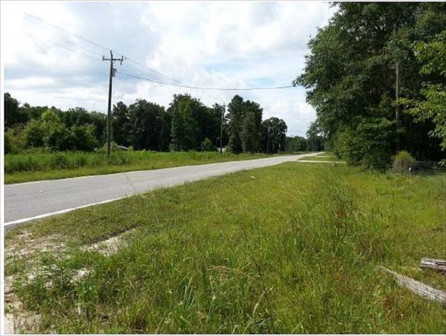 2nd image of 3648 County Road 795