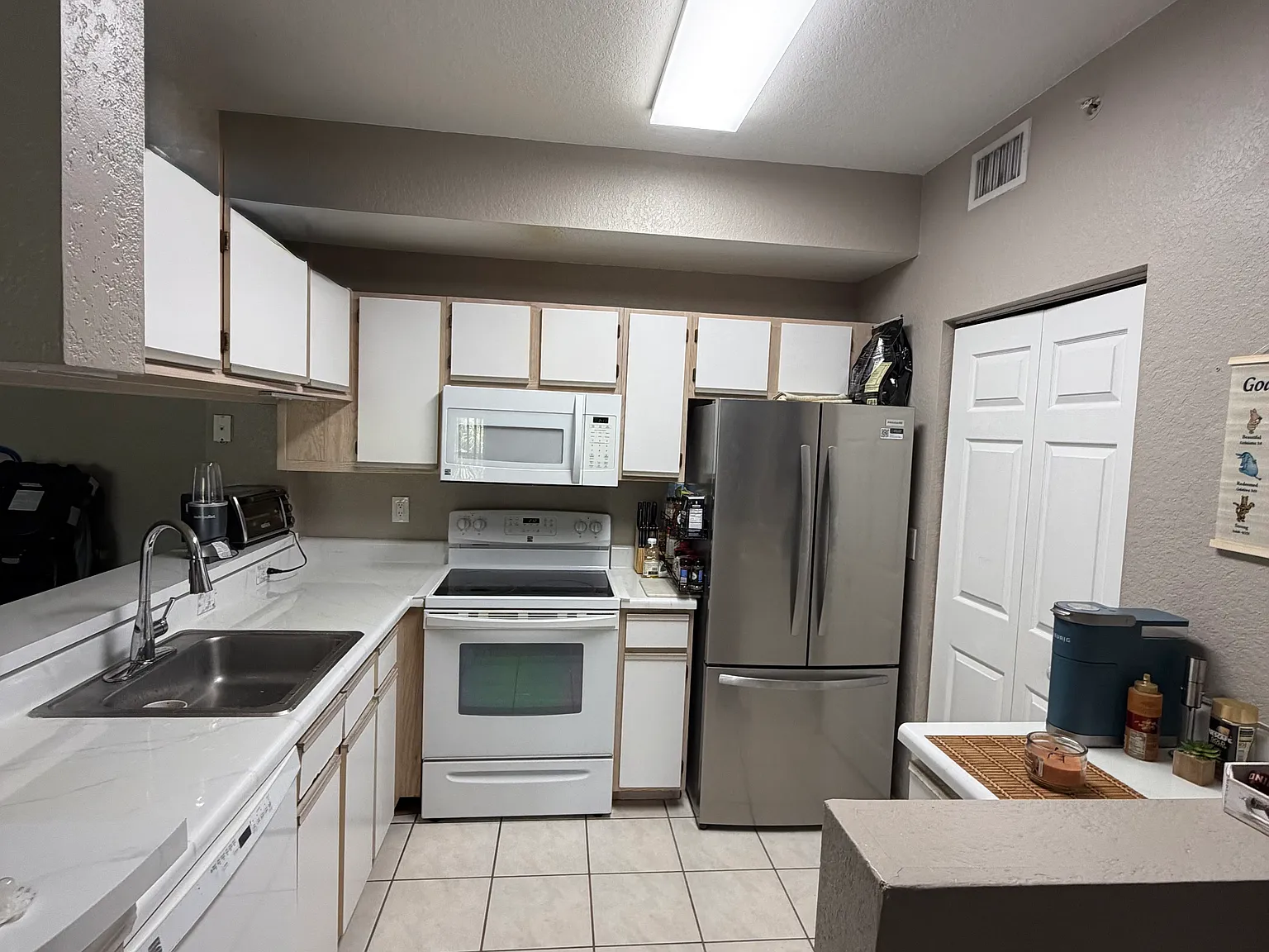 6490 Aragon Way — Photo 3