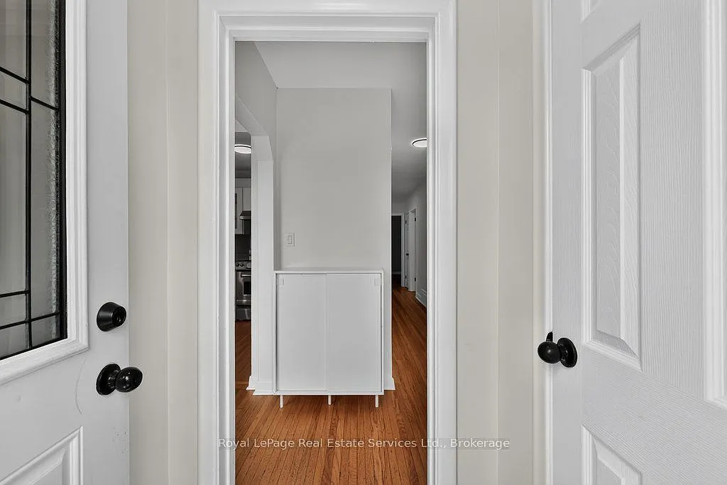 3 bed, $3,300 — Photo 3