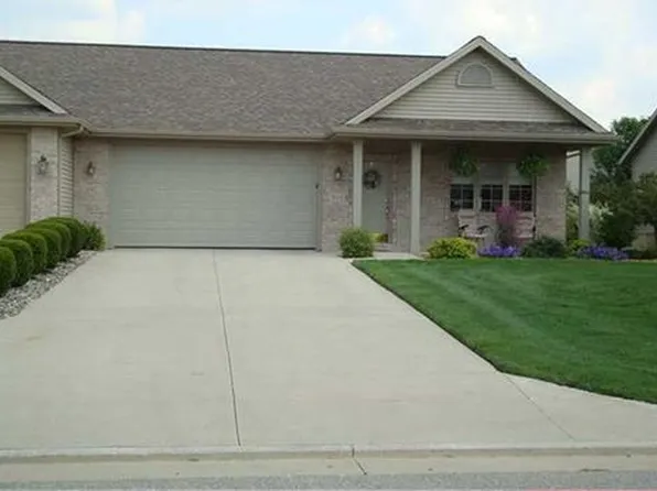 304 Primrose Ln, Archbold, OH 43502
