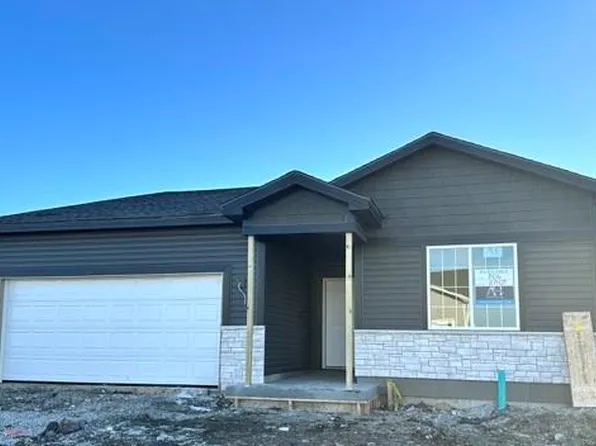 27109 E Sycamore St, Lees Summit, MO 64086