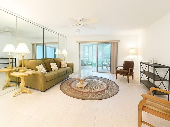 4th image of 2606 Nassau Bend #H2