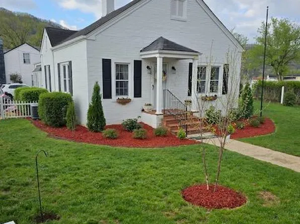 310 E Jackson St, Gate City, VA 24251
