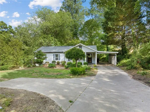 160 Clarks Bridge Rd, Gainesville, GA 30501