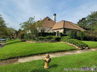 19624 Spyglass Hill Dr, Baton Rouge, LA 70809