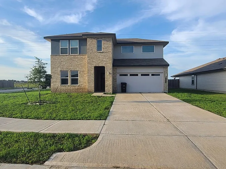 6939 Green Embers Ln — Photo 1