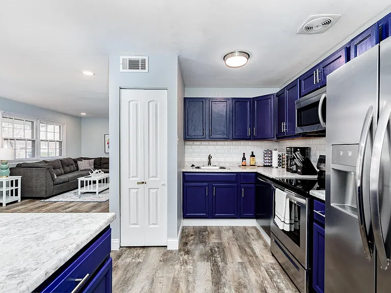 526 Impala Ln — Photo 9