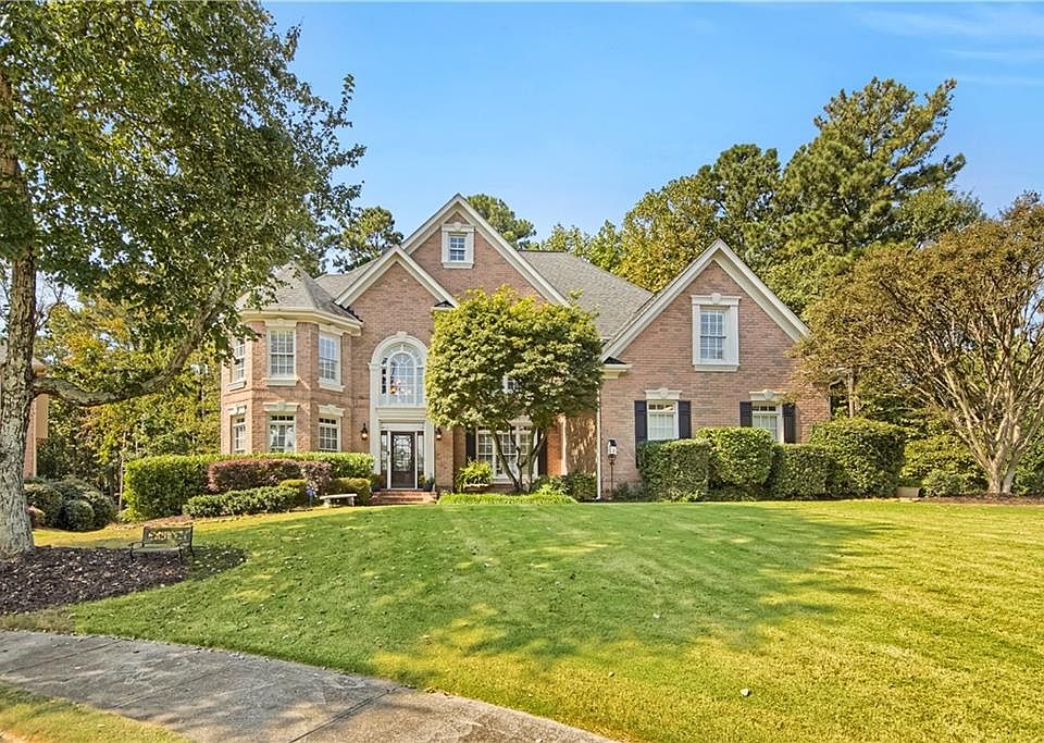 1st image of 345 Kincardine Way