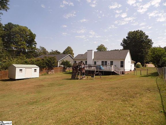 4th image of 21 Hastings Cir