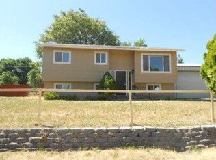 806 SW 8th St, Fruitland, ID 83619