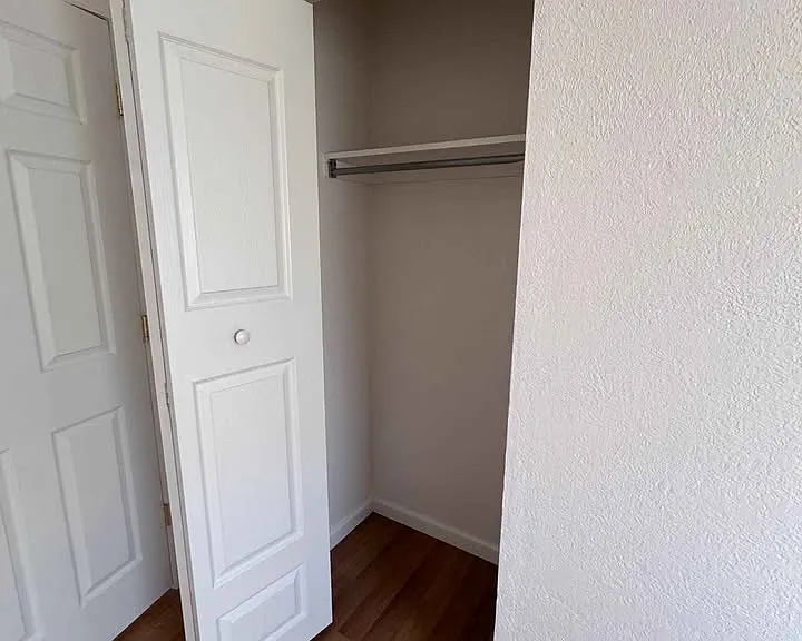 1125 Emerald Dr — Photo 7