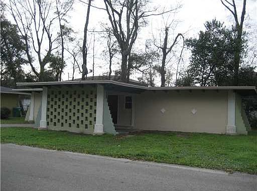 2nd image of 1711 Garden Park Dr