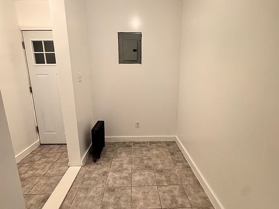 3rd image of 174 Treadwell Ave #1