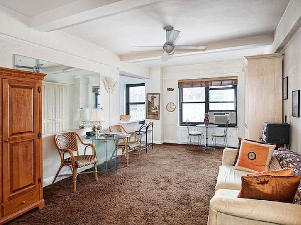 1st image of 300 W 23rd St APT 9F