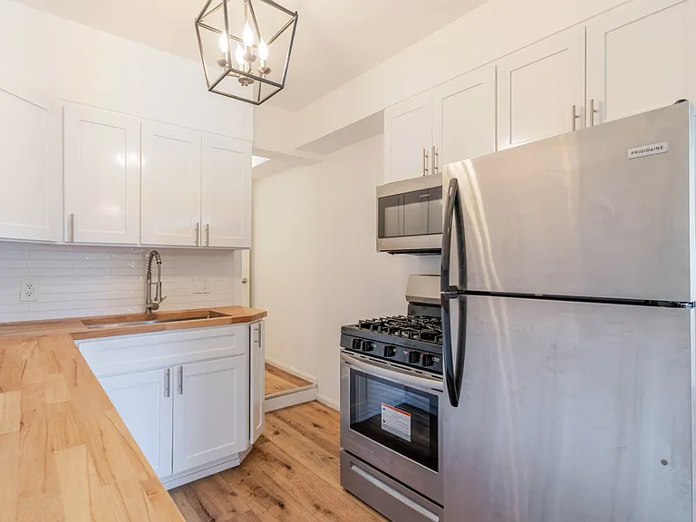 15243 Valleyheart Dr N #1 — Photo 11