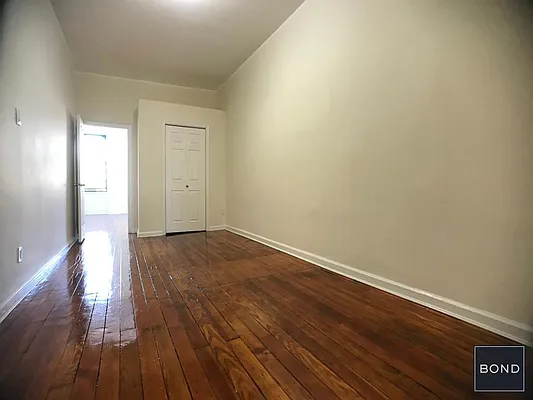 Rented by Bond New York | media 13