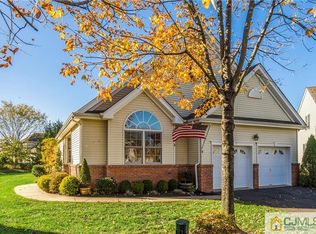 8 Pitcher Point, Somerset, NJ 08873