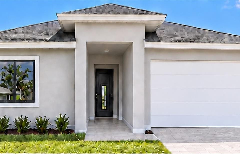 1st image of 555 SW 12th Ave