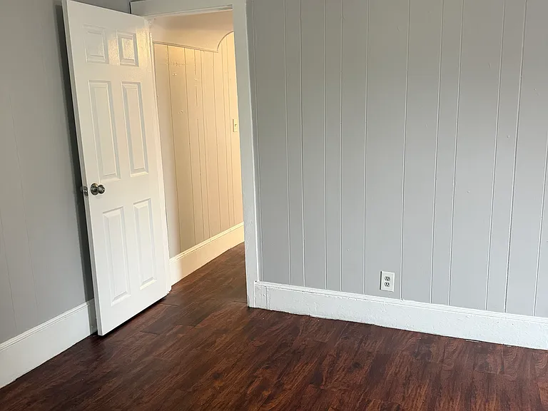 446 Main St #2R — Photo 4