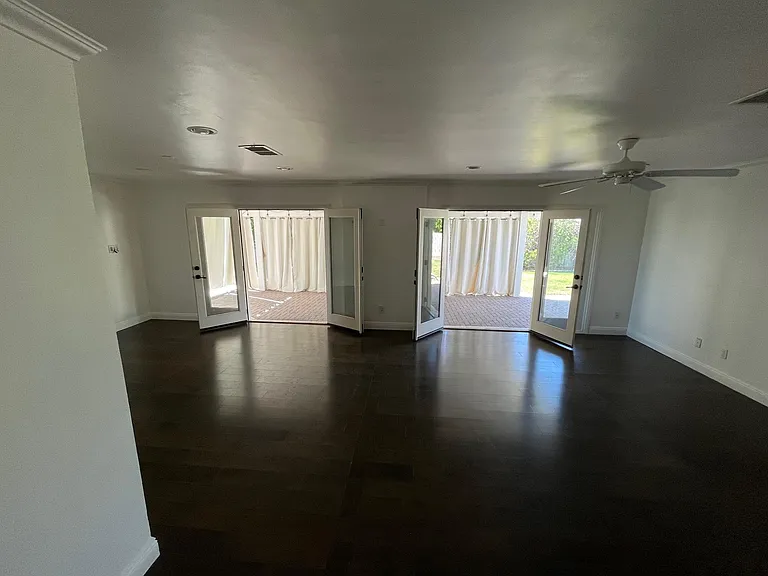 8256 E Monte Vista Rd — Photo 22