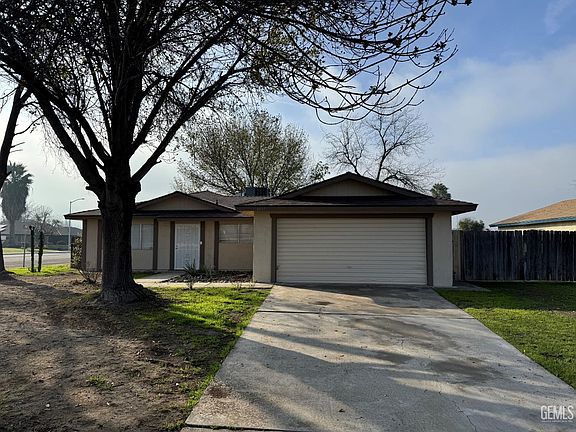 2nd image of 8837 Glenda St