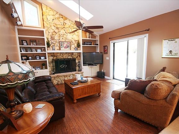 4th image of 361 Bush Hill Ct