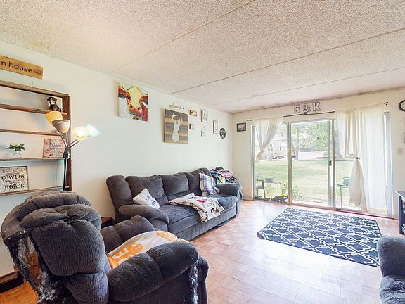 5th image of 413 Canberra Dr #A130