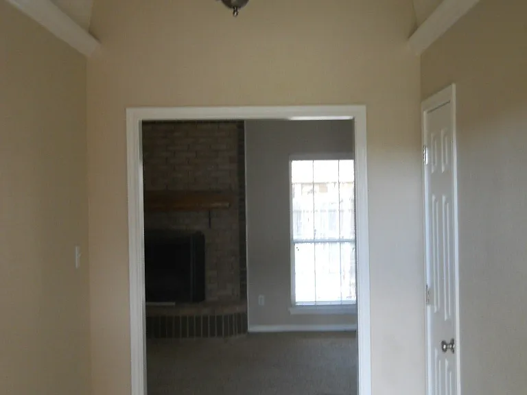 202 Ruger St — Photo 2
