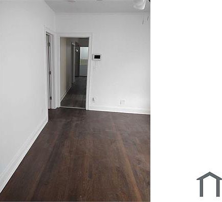 4th image of 2943 W 71st St Rear 1