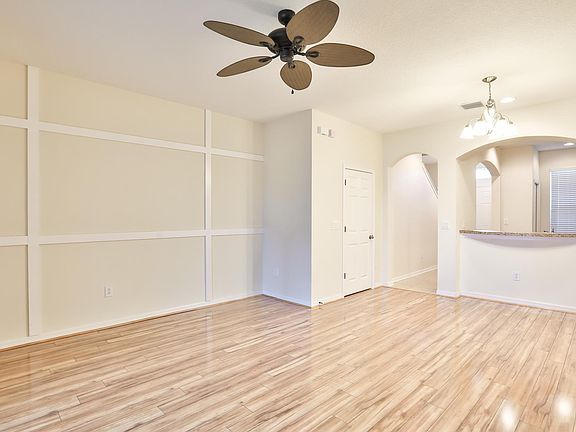 4th image of 8836 Red Beechwood Ct