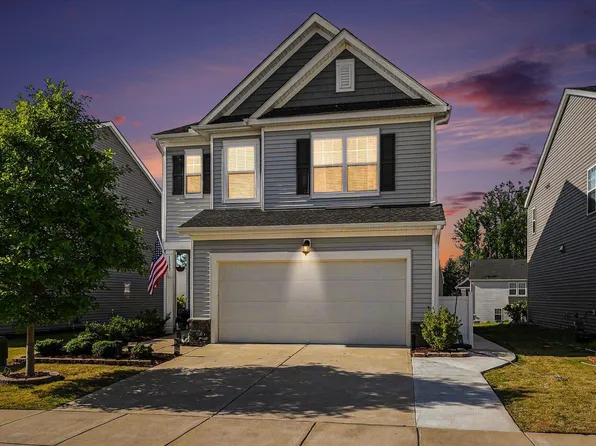 1153 Matterhorn Dr, Fuquay Varina, NC 27526
