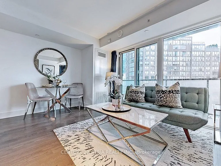955 Bay St #1505 — Photo 10