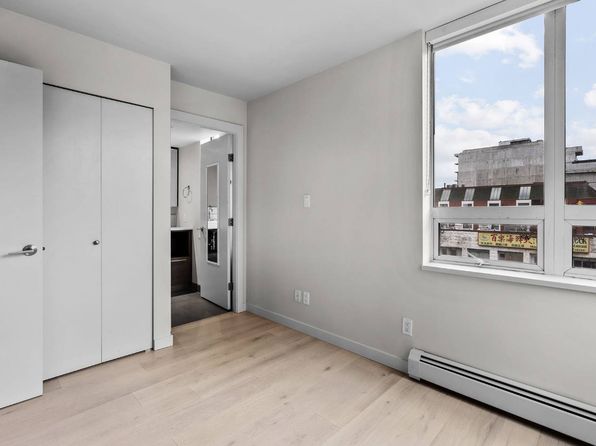 2 bedroom rental in Vancouver — photo 17