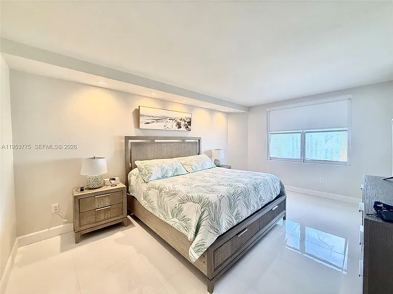 1985 S Ocean Dr #22P — Photo 11