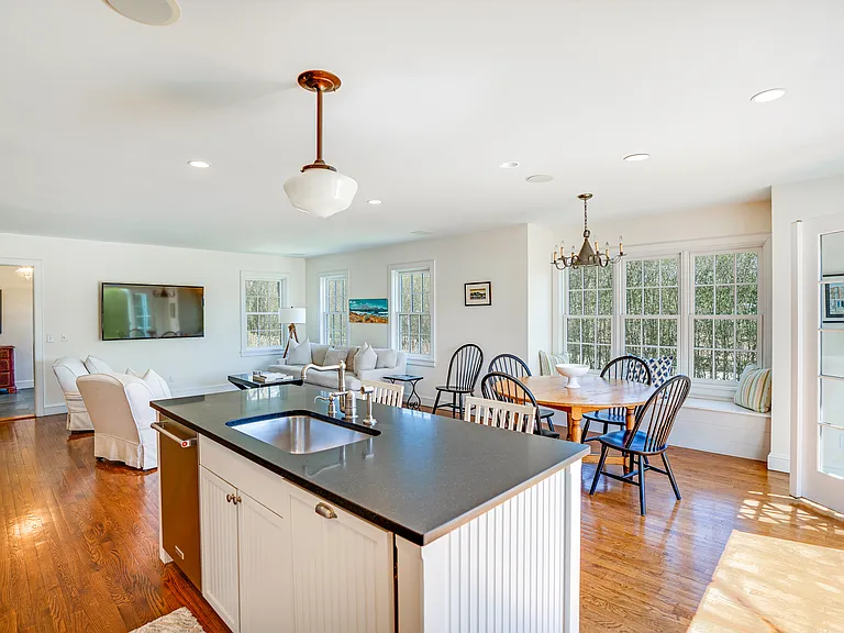 162 Sayres Path — Photo 11