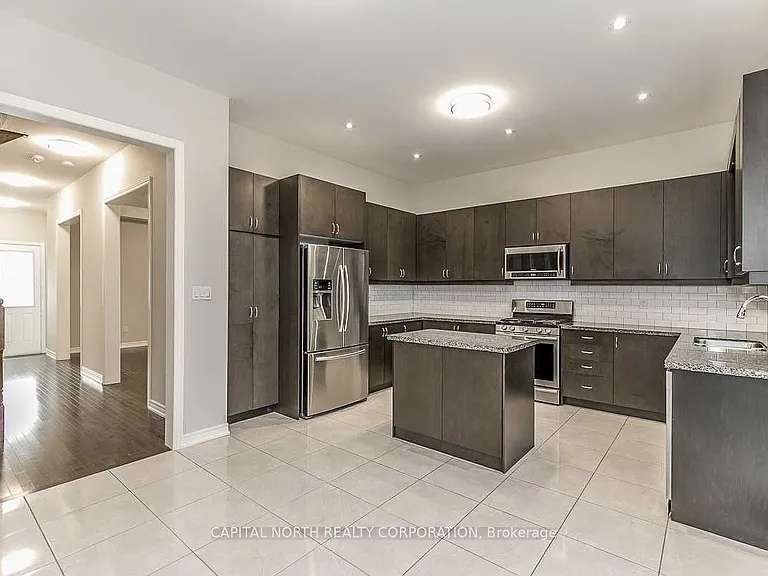 6 Nadmarc St — Photo 11